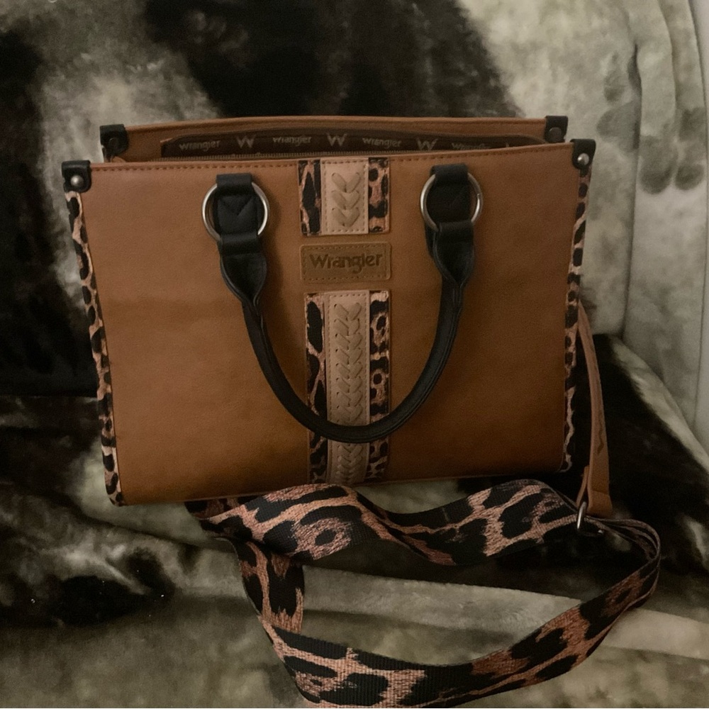Wrangler Tan and Black Leopard Shoulder Bag